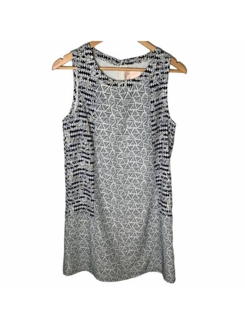 Skies Are Blue Dress Small Sleeveless Shift Mini Black White